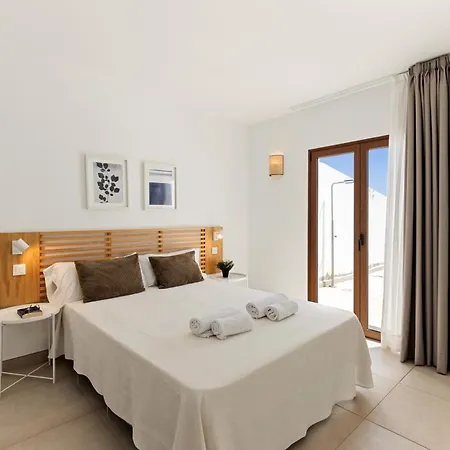 Altos Gadea 9b By Escape * Playa Blanca (Lanzarote)